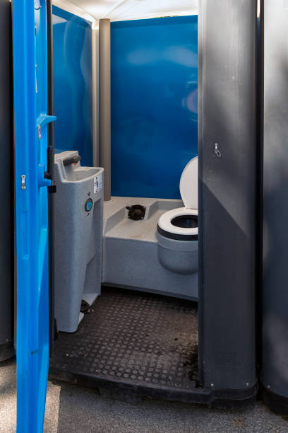 Best Luxury portable toilet rental  in Berly, MO